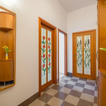 Kierunek Gracja Monte Cassino 36 アパート *