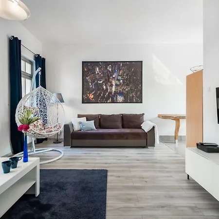 Kierunek Gracja Monte Cassino 36 アパート